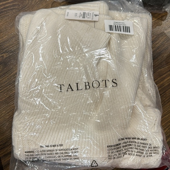 TALBOTS COWLNECK PONCHO, white or forest green - Picture 7 of 7